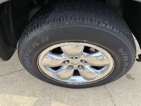 Used 2004 Dodge Ram 1500 Truck SLT w/ Sport Appearance Group AWD/4WD image 9
