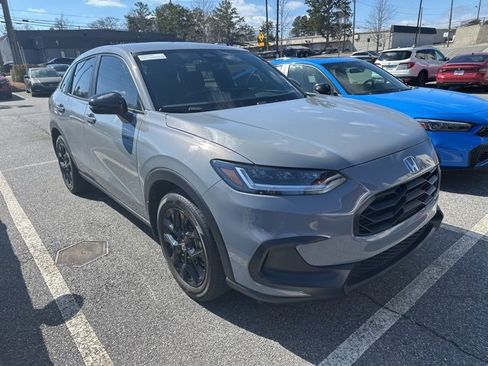 Certified 2025 Honda HR-V Sport image 2