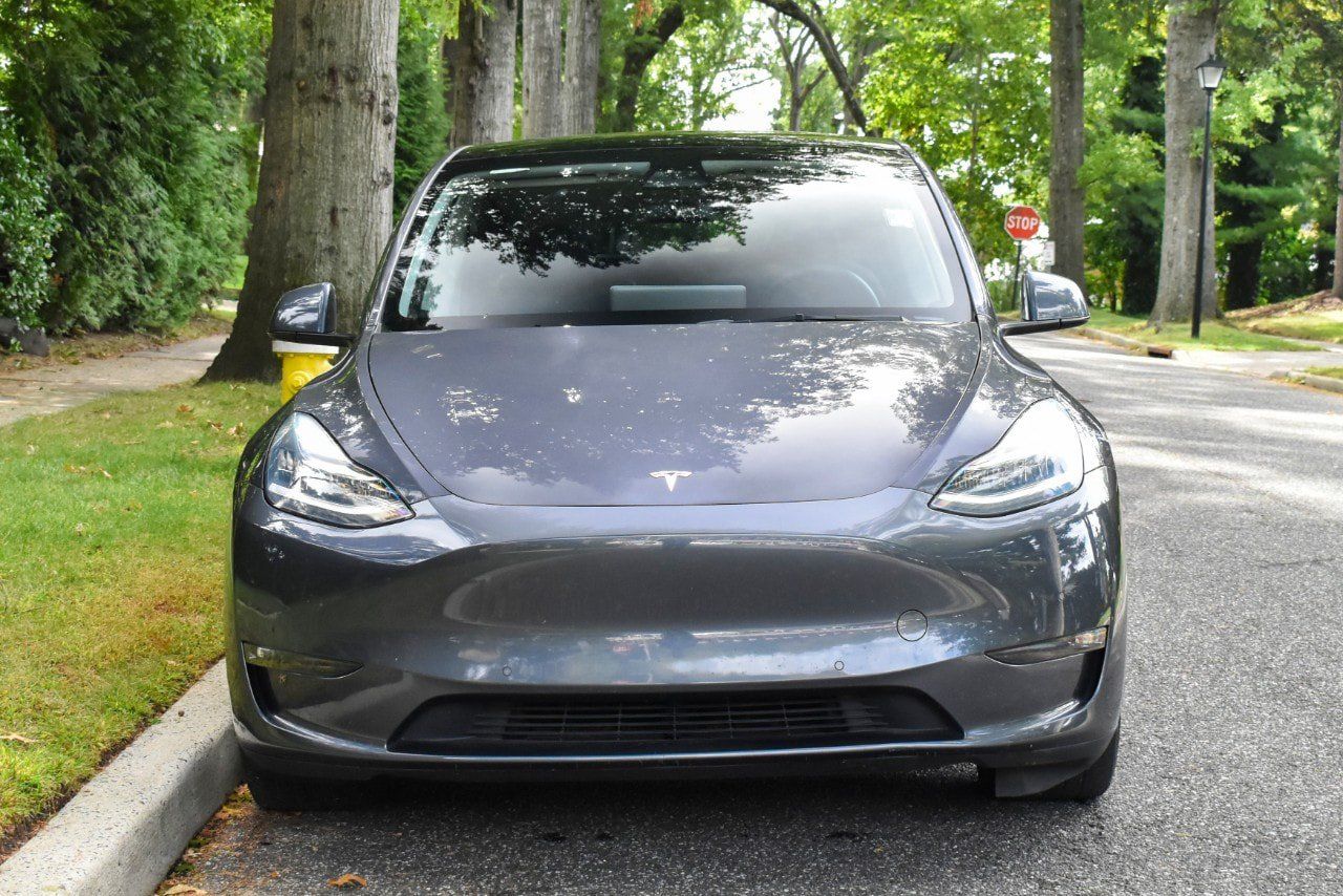 Used 2021 Tesla Model Y Long Range AWD/4WD image 11