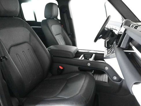 Used 2022 Land Rover Defender 110 X-Dynamic SE AWD/4WD image 2