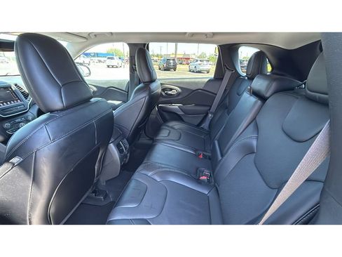 Used 2022 Jeep Cherokee Latitude Lux AWD/4WD image 35