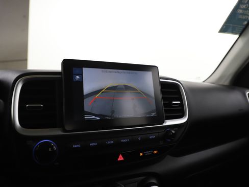 Certified 2026 Hyundai Venue SEL FWD image 27
