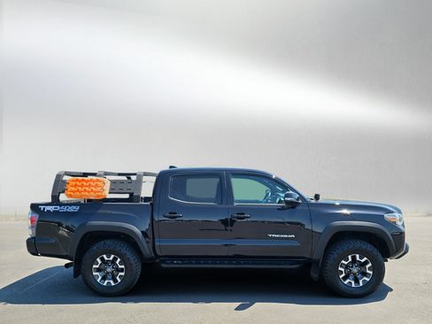 Used 2021 Toyota Tacoma TRD Off-Road AWD/4WD image 6