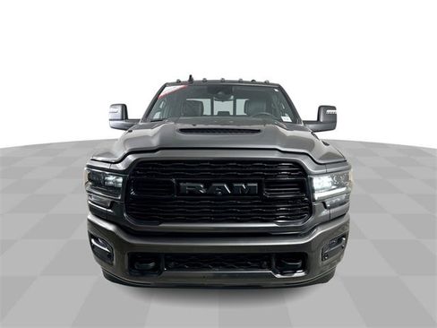 Used 2023 RAM 2500 Limited image 3