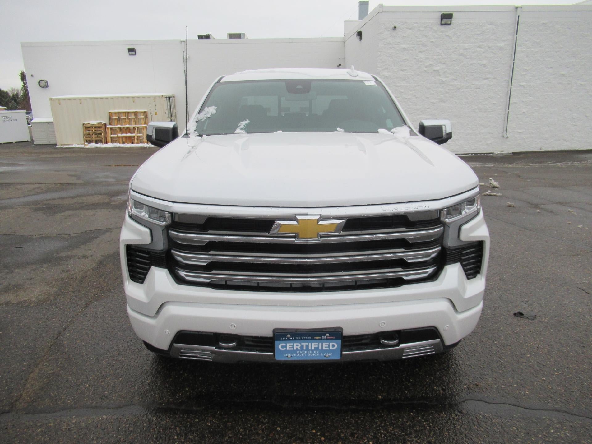 Certified 2025 Chevrolet Silverado 1500 High Country w/ Z71 Off-Road Package AWD/4WD image 3