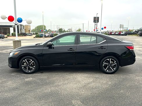 Used 2024 Nissan Sentra SV FWD image 5