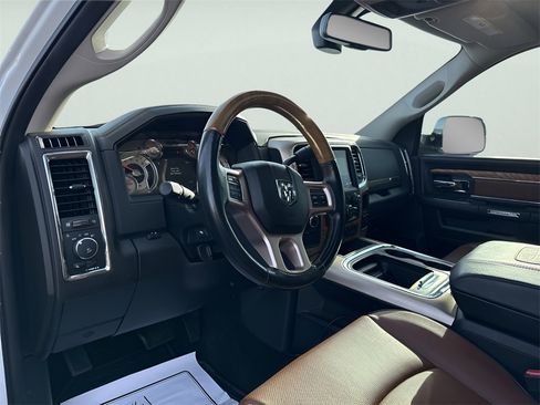 Used 2018 RAM 3500 Laramie Longhorn w/ Max Tow Package image 18