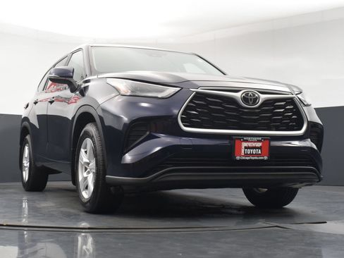 Used 2023 Toyota Highlander L FWD image 30