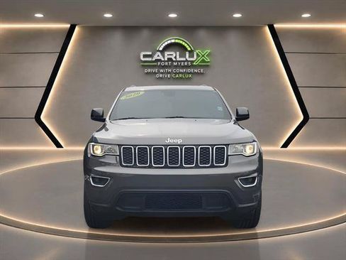Used 2020 Jeep Grand Cherokee Laredo w/ 18" Wheel & 8.4" Radio Group RWD image 2