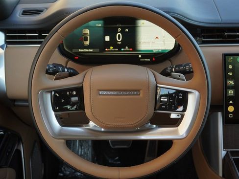 New 2026 Land Rover Range Rover Long Wheelbase Autobiography AWD/4WD image 16