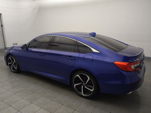 Used 2018 Honda Accord Sport image 3