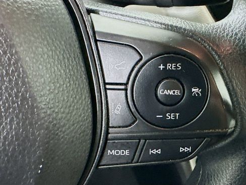 Used 2022 Toyota Corolla LE FWD image 9