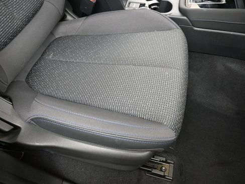Certified 2025 Subaru Forester Premium AWD/4WD image 12