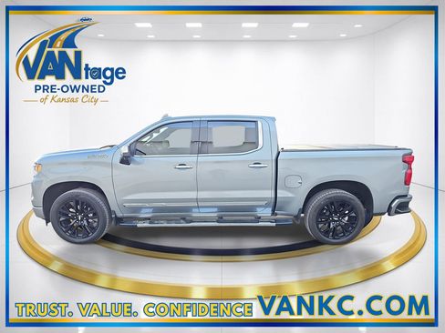 Certified 2024 Chevrolet Silverado 1500 High Country w/ Technology Package image 10