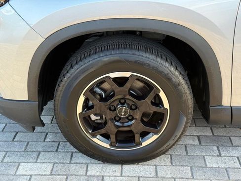 Used 2025 Honda Pilot EX-L image 40