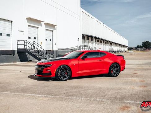 Used 2019 Chevrolet Camaro SS image 54