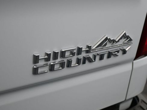 Used 2026 Chevrolet Silverado 1500 High Country w/ Technology Package image 48