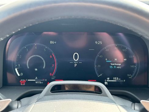 Used 2025 Lexus GX 550 w/ Accessory Package (31) AWD/4WD image 37