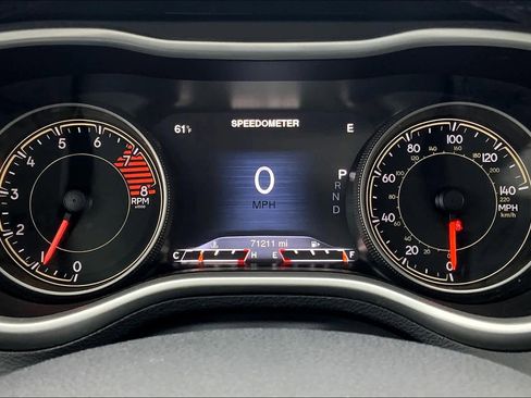 Used 2017 Jeep Cherokee Limited image 25