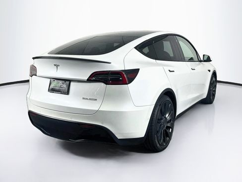 Used 2022 Tesla Model Y Performance AWD/4WD image 9