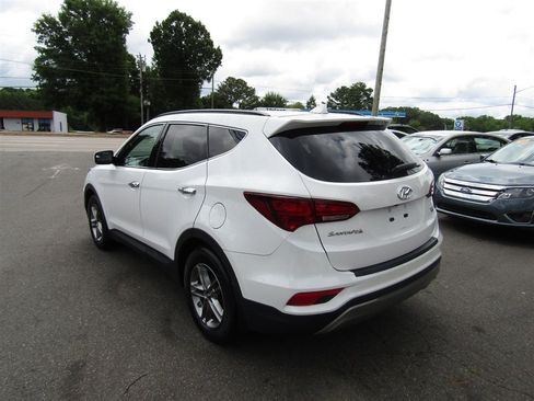 Used 2018 Hyundai Santa Fe Sport w/ 2.4L Value Package 02 AWD/4WD image 5