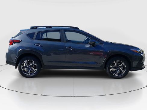 Used 2024 Subaru Crosstrek 2.0i Premium image 8