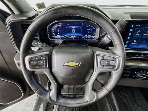 Used 2025 Chevrolet Silverado 1500 LT AWD/4WD image 13