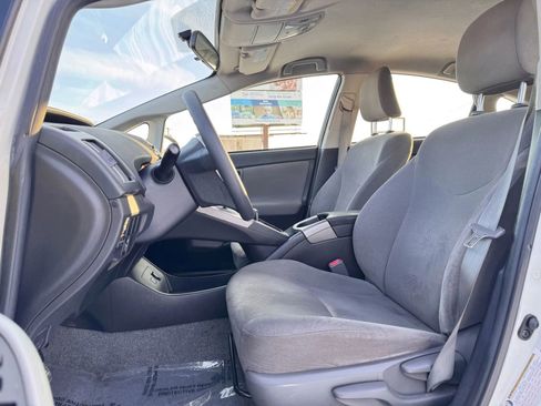 Used 2015 Toyota Prius Three FWD image 12