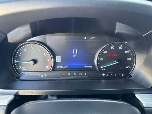 Used 2022 Ford Explorer XLT w/ Equipment Group 202A image 11