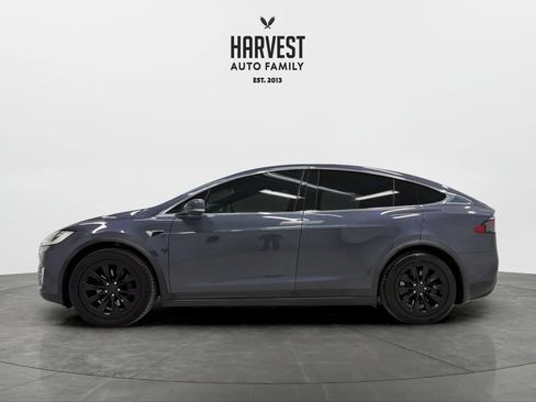 Used 2020 Tesla Model X Long Range AWD/4WD image 2