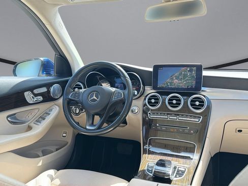 Used 2017 Mercedes-Benz GLC 300 image 19