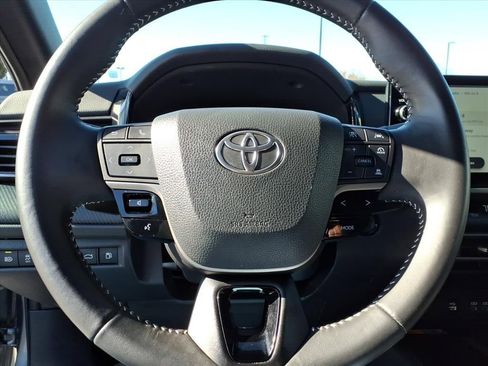 Used 2025 Toyota Camry SE w/ Multimedia Upgrade Package image 24