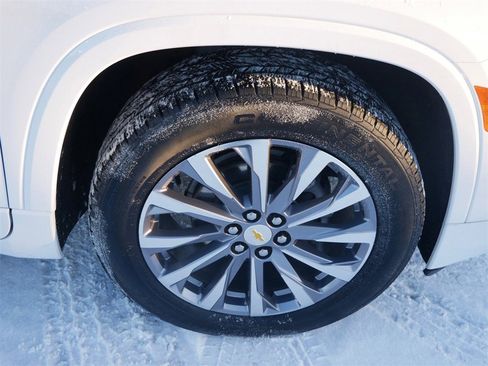 Used 2022 Chevrolet Traverse Premier image 7