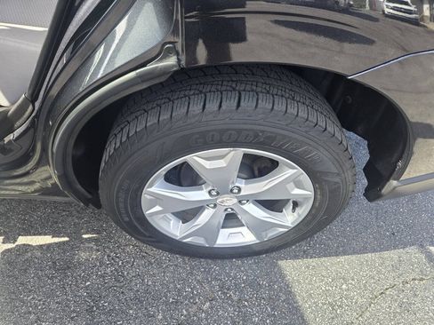 Used 2015 Subaru Forester 2.5i Premium AWD/4WD image 14