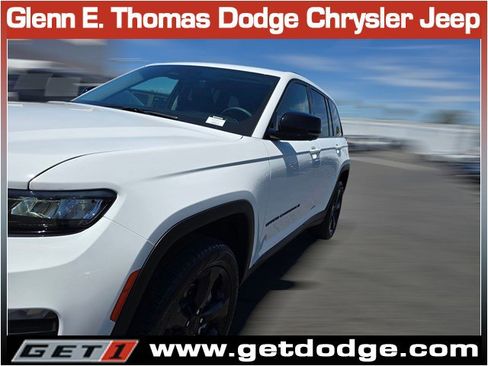 Certified 2023 Jeep Grand Cherokee Limited w/ Luxury Tech Group II image 4