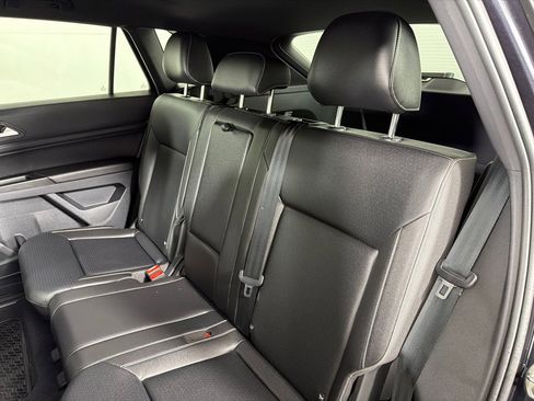 Used 2020 Volkswagen Atlas Cross Sport SEL image 22