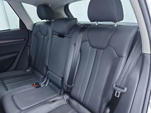 Used 2021 Audi Q5 Prestige w/ Prestige Package image 30