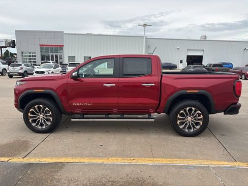 New 2026 GMC Canyon Denali AWD/4WD image 10