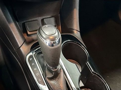 Used 2017 Chevrolet Cruze Premier image 15