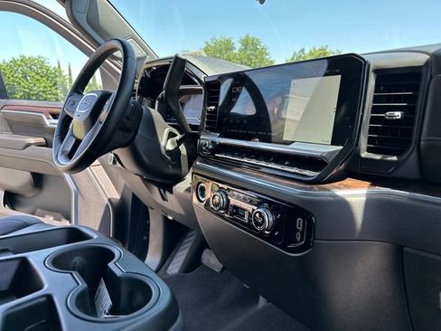 Certified 2024 GMC Sierra 1500 SLT AWD/4WD image 27