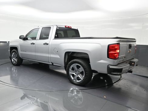 Used 2019 Chevrolet Silverado 1500 Custom w/ Custom Convenience Package image 3