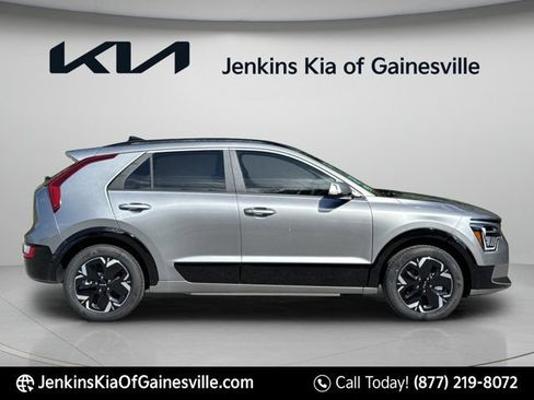 New 2026 Kia Niro Wind FWD image 2