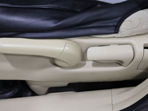 Used 2010 Honda CR-V LX image 5