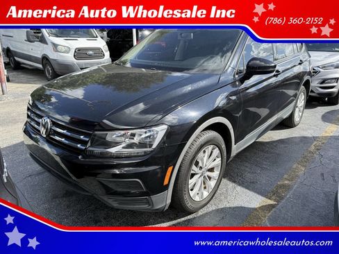 Used 2018 Volkswagen Tiguan S image 1