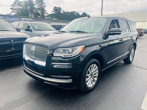 Used 2024 Lincoln Navigator Premiere AWD/4WD image 1