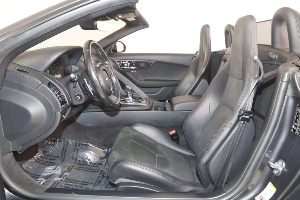 Used 2021 Jaguar F-TYPE R-Dynamic AWD/4WD image 12