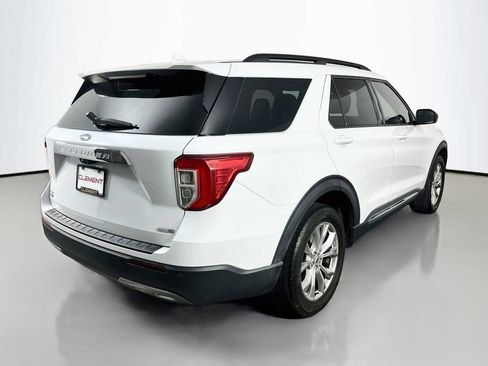 Used 2020 Ford Explorer XLT w/ Equipment Group 202A AWD/4WD image 7