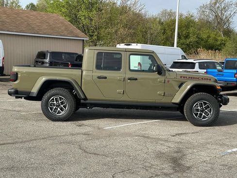New 2026 Jeep Gladiator Rubicon w/ Safety Group AWD/4WD image 2