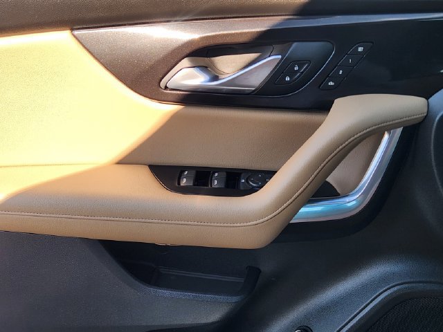 Used 2019 Chevrolet Blazer Premier w/ Sun and Wheels Package FWD image 25