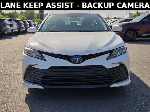 Used 2021 Toyota Camry LE FWD image 2